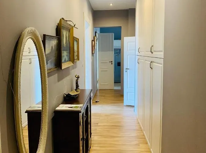 Cozy In Artistic District 2 Bathrooms Center Homestay Wroclaw