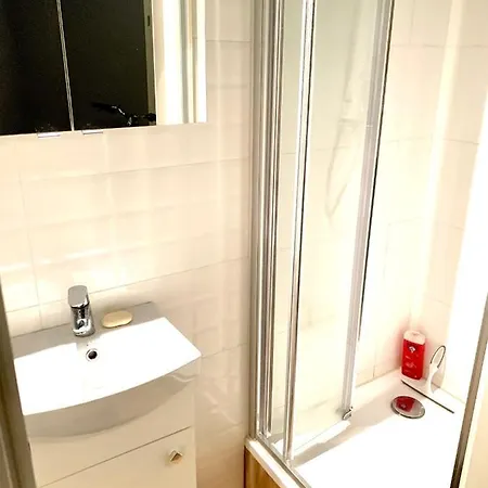 Cozy Room In Artistic District 2 Bathrooms Center